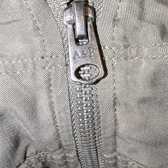 Abercrombie & Fitch | Olive Green Lightweight Crop Hooded Utility Jacket Large - Picture 7 of 15